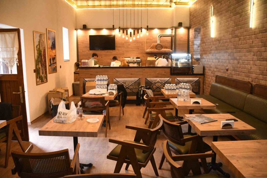 Selçuklu Ve Osmanlı Döneminin Medresesi Eğitime Açıldı