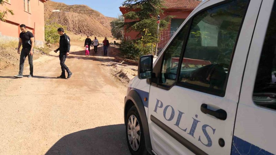 Havaya Ateş Eden Şahsı Uyarınca Bacağından Vuruldu