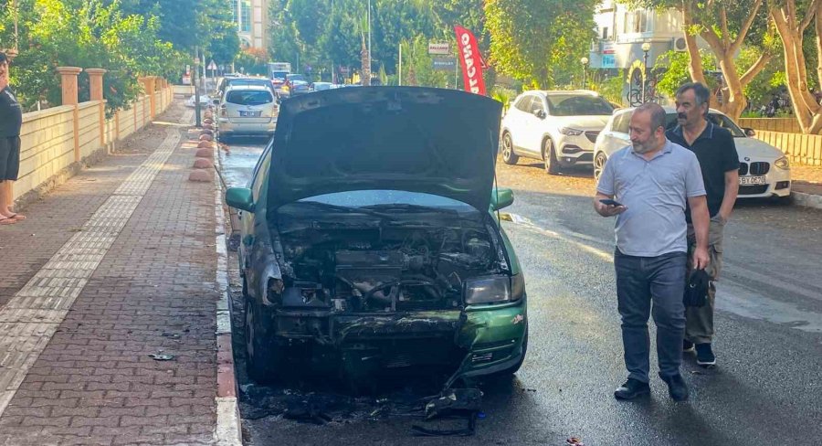 Adliye Çalışanı İş Çıkışı Otomobilini Yanmış Halde Buldu