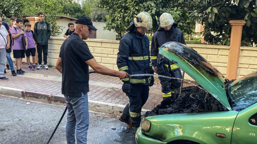 Adliye Çalışanı İş Çıkışı Otomobilini Yanmış Halde Buldu