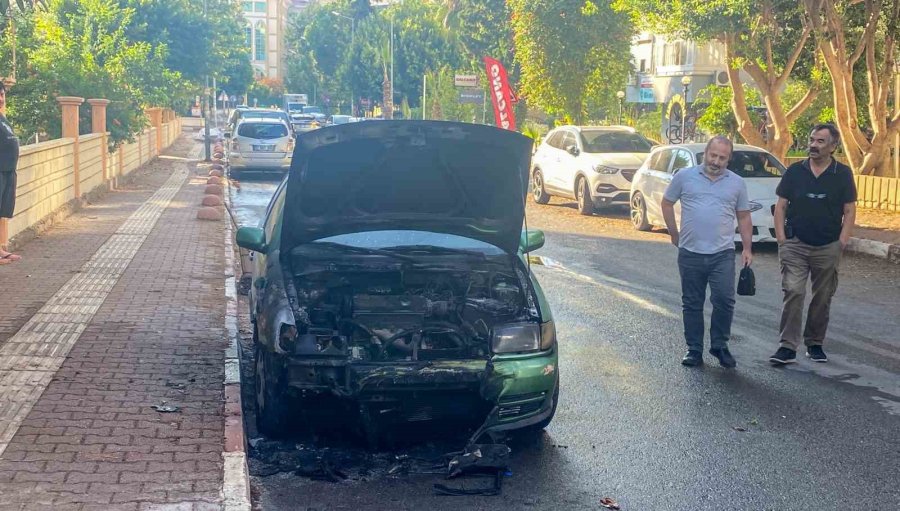 Adliye Çalışanı İş Çıkışı Otomobilini Yanmış Halde Buldu