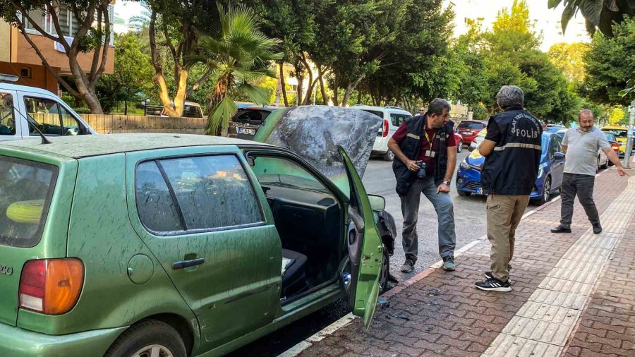 Adliye Çalışanı İş Çıkışı Otomobilini Yanmış Halde Buldu