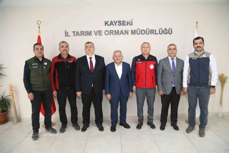 Başkan Büyükkılıç’tan İl Tarım Ve Orman Müdürü Saklav’a Hayırlı Olsun Ziyareti