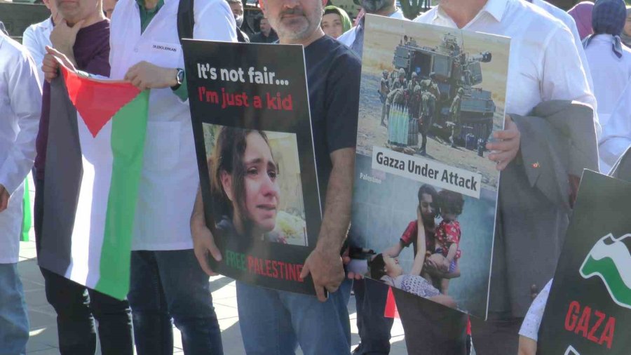 Beyaz Önlüklüler Gazze İçin Ayakta