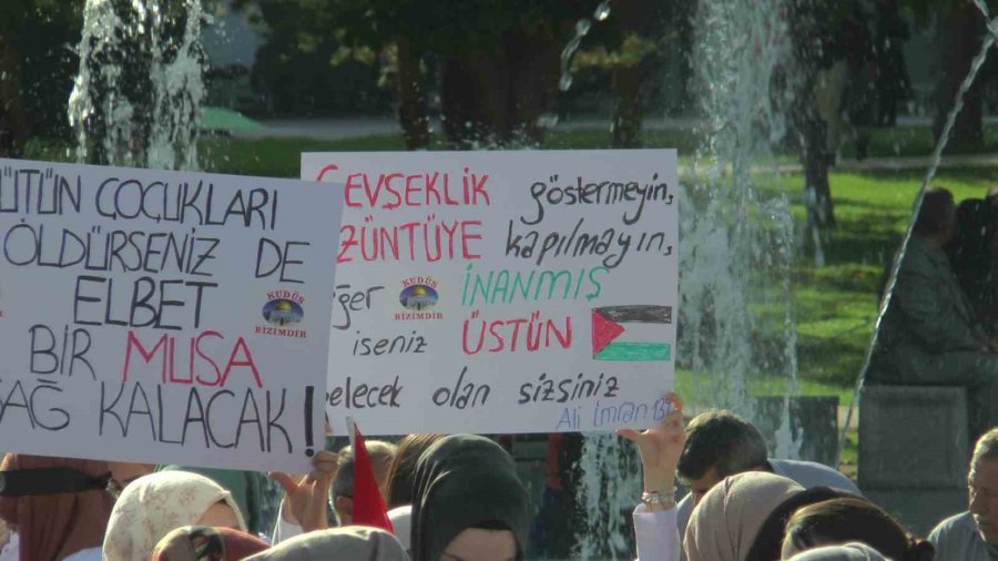 Beyaz Önlüklüler Gazze İçin Ayakta