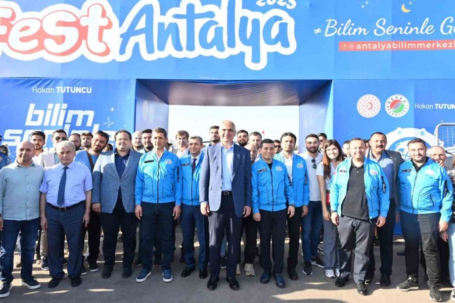 Bakan Ersoy: “kepez Bilimfest Diğer Şehirlere Örnek Olmalı”