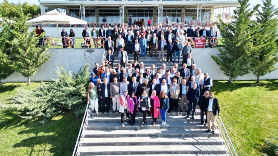 Başkan Çolakbayrakdar, “şehrimiz Ve Milletimiz İçin Hizmet Ediyoruz”