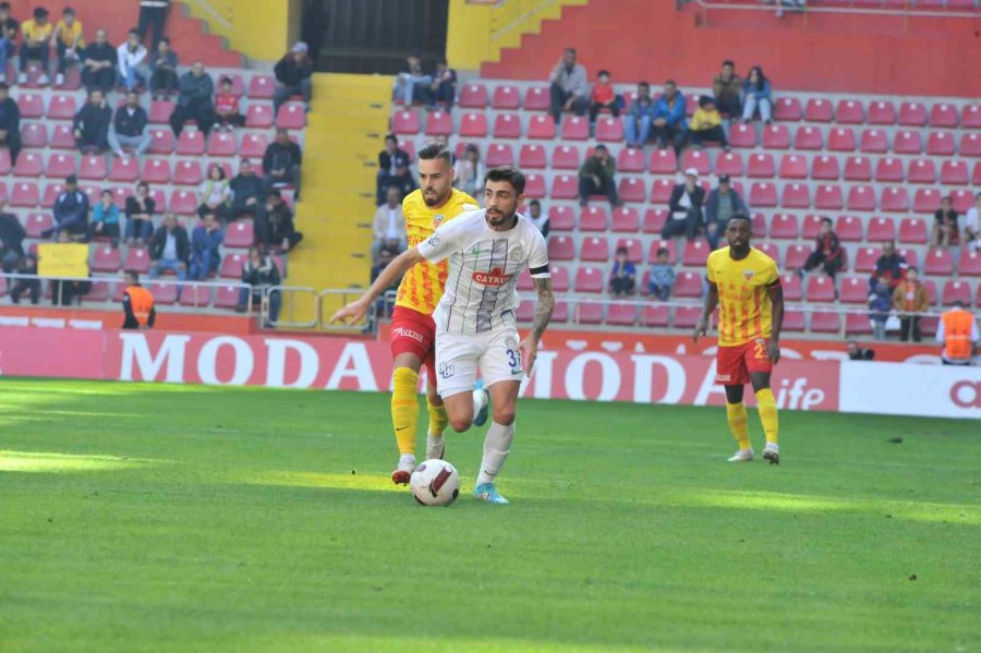 Trendyol Süper Lig: Kayserispor: 1 - Çaykur Rizespor: 0 (ilk Yarı)