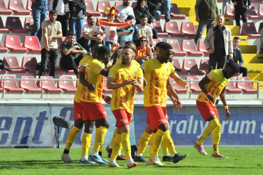 Trendyol Süper Lig: Kayserispor: 1 - Çaykur Rizespor: 0 (ilk Yarı)