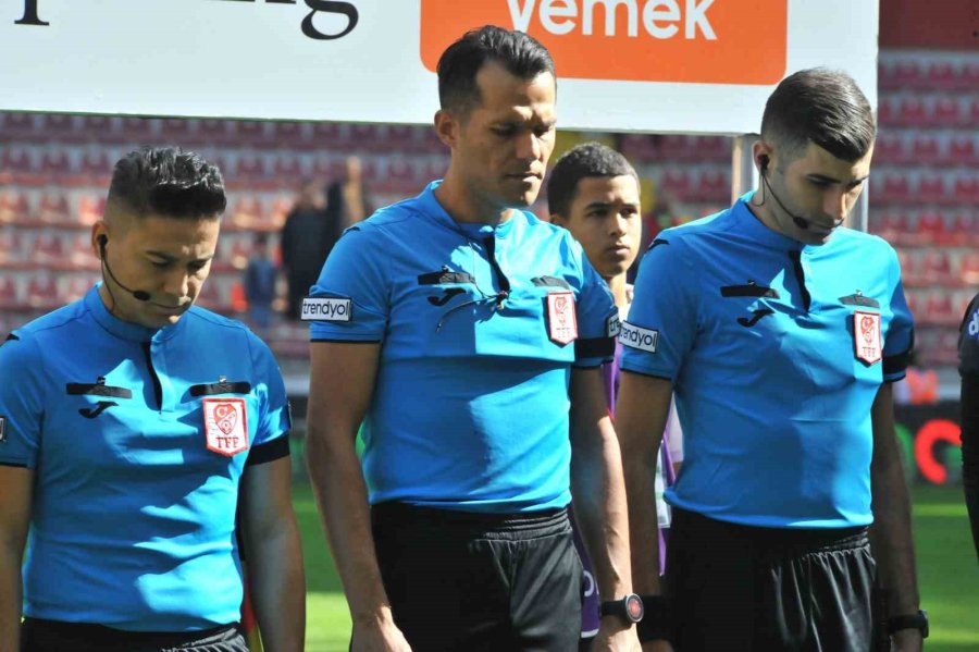 Trendyol Süper Lig: Kayserispor: 0 - Çaykur Rizespor: 0 (maç Devam Ediyor)