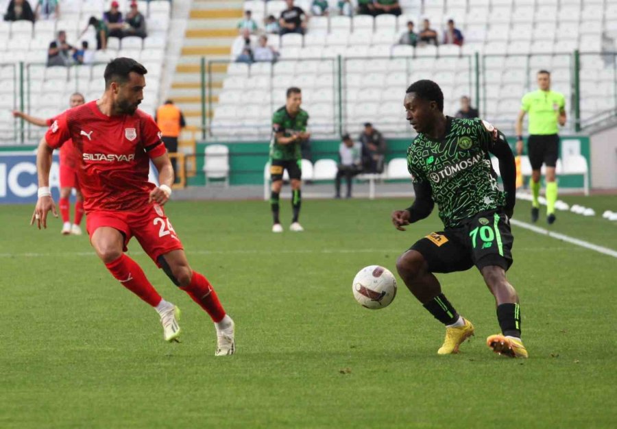 Trendyol Süper Lig: Konyaspor: 0 - Pendikspor: 0 (ilk Yarı)