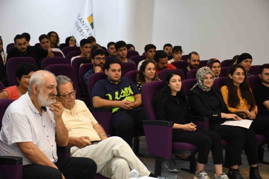 Alanya Üniversitesinde Dünya Aşçılar Günü Paneli