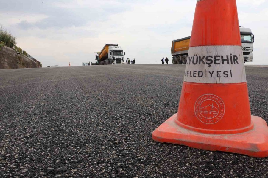 Başkan Büyükkılıç’tan 35 Milyon Tl’lik Yol Açıklaması
