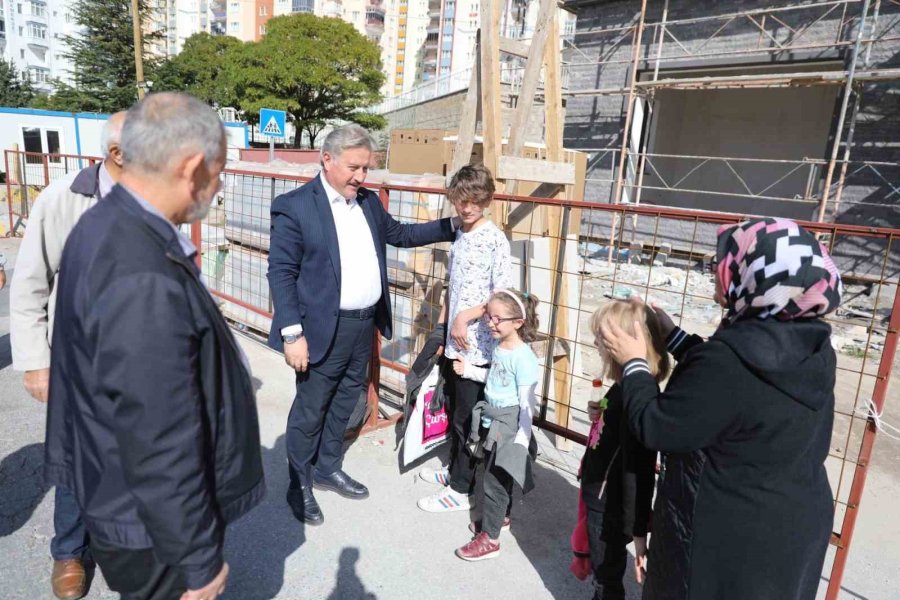 Şirintepe Mahallesinin Kütüphanesi Ve İkinci Bahar Evi’nde Sona Doğru