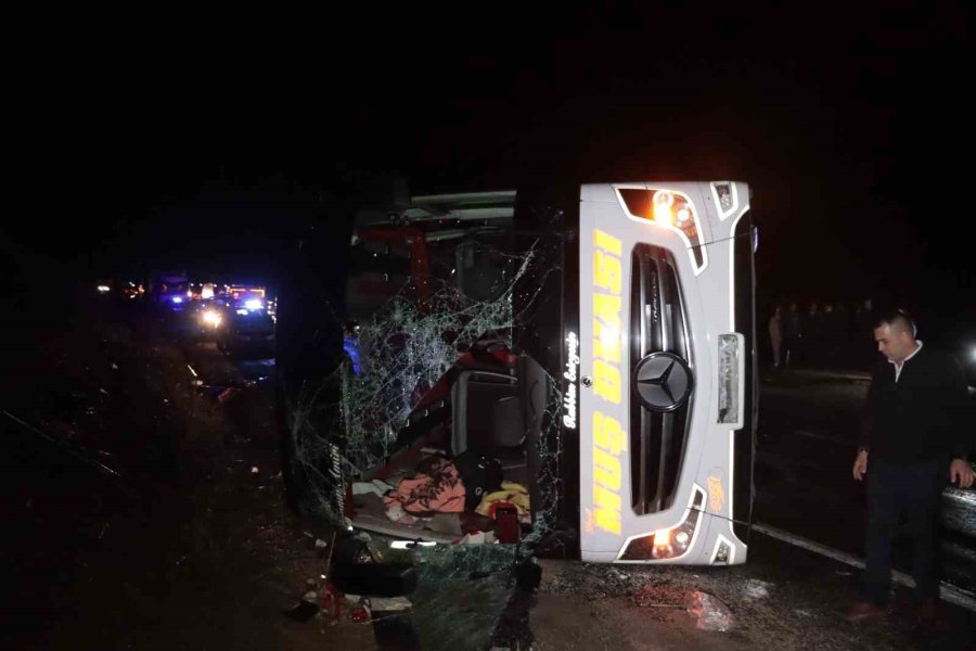 Kayseri’de Yolcu Otobüsü Devrildi: 8’i Ağır 38 Yaralı