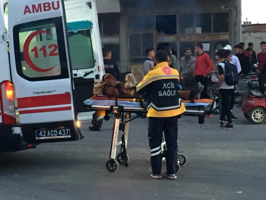 Konya’da Motosiklet İle Elektrikli Bisiklet Çarpıştı: 2 Yaralı
