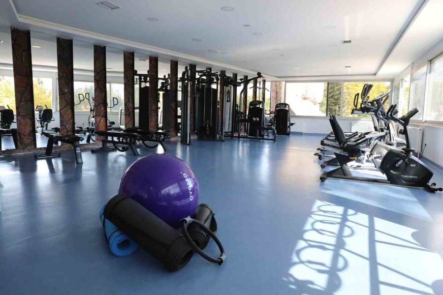 Niğde’de Kızıl Elma Yaşam Merkezi’nin Açılışı Yapıldı