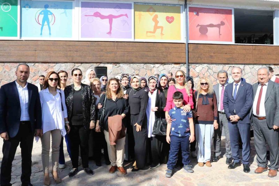 Niğde’de Kızıl Elma Yaşam Merkezi’nin Açılışı Yapıldı