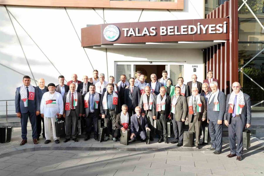 Talas’ta ’cumhuriyet’ Temalı Muhtarlar Toplantısı