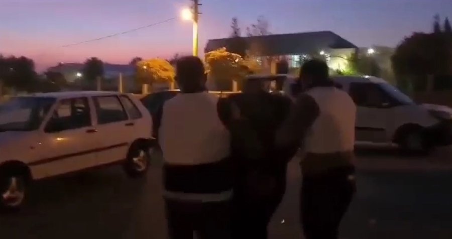Eskişehir Polisinden Aranan Şahıslara Yönelik 33 Ekip Ve 196 Personelle Operasyon