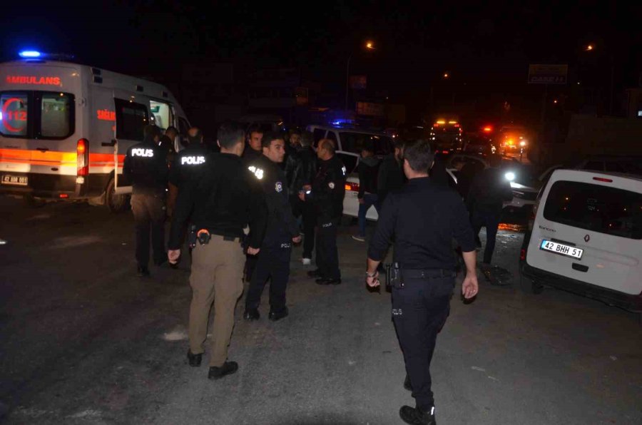 ’dur’ İhtarına Uymayan Otomobil Polis Otosuyla Çarpıştı: 2’si Polis 8 Yaralı
