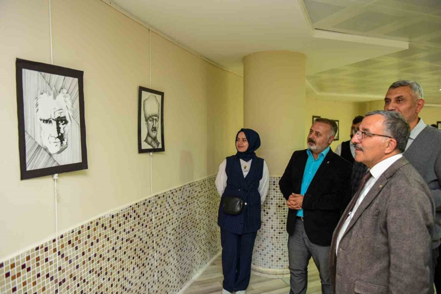 Cumhuriyetin 100. Yıl Anısına Karma Sergi Düzenlendi