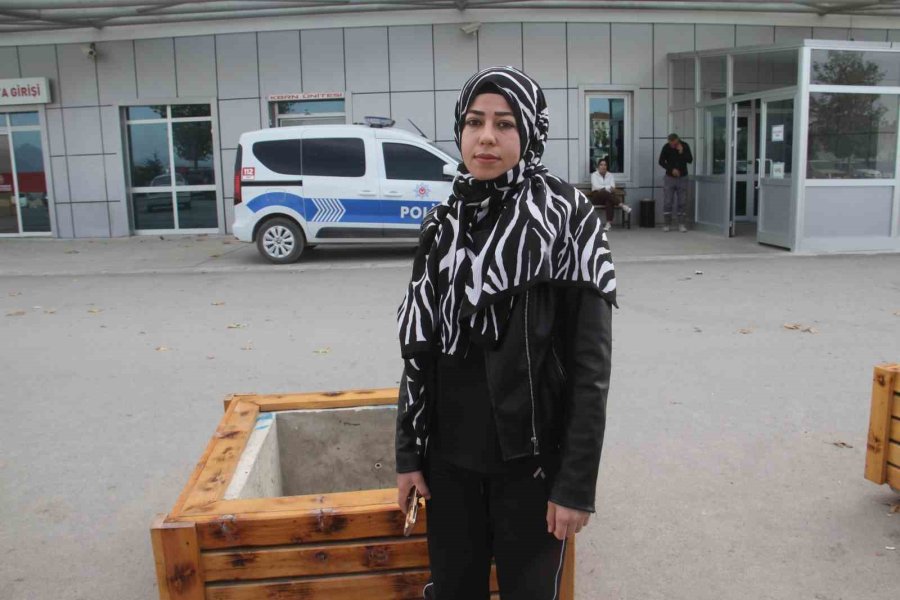 Konya’da Ziraat Mühendisi Kadın, Sokak Köpeğinin Saldırısında Yaralandı