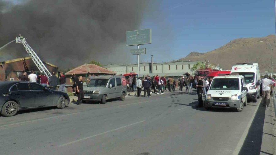 Kayseri’deki Fabrika Yangını 2 Saatte Kontrol Altına Alındı