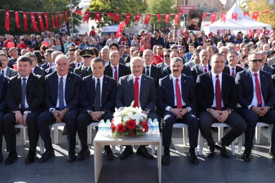 Cumhuriyetin 100. Yılı Aksaray’da Coşkuyla Kutlandı