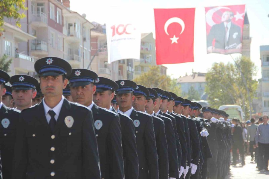 Cumhuriyet’in Kuruluşunun 100’üncü Yılı Karaman’da Kutlandı