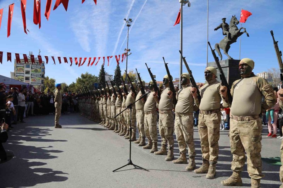 Niğde’de Cumhuriyet Bayramı Coşkuyla Kutlandı