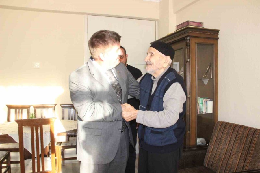 Karaman’da Cumhuriyet’in ’asırlık Çınarları’ Ziyaret Edildi