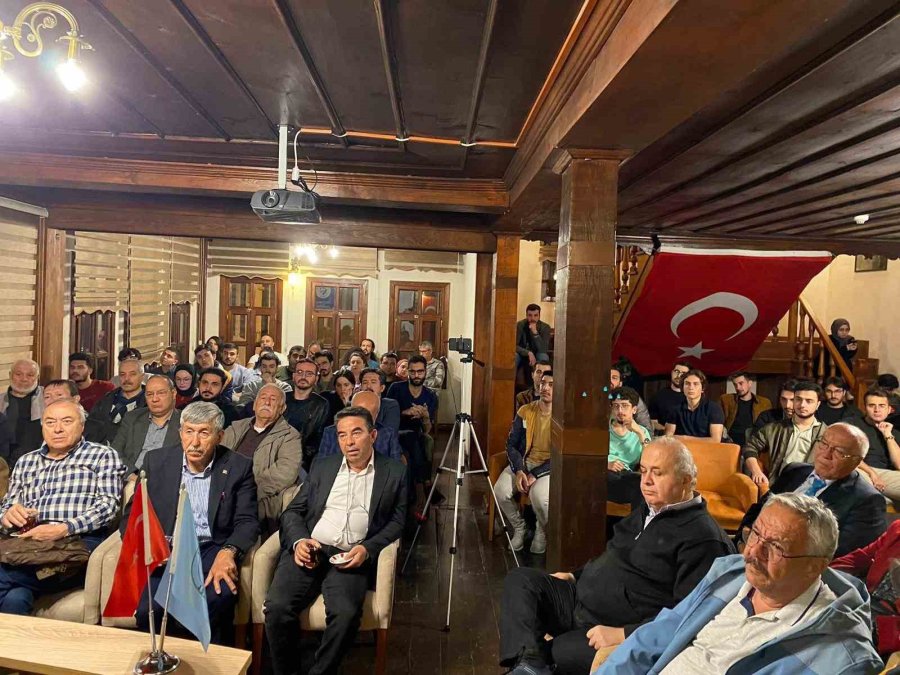 Türk Ocakları Haftalık Toplantısında ‘kırım’ın İşgali Ve Rusya - Ukrayna Savaşı’nın Etkileri’ Konuşuldu