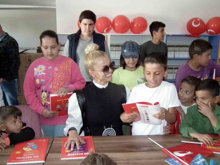 Tuğba Özay’ın Babasının Adı Konya’da Kültür Merkezi Ve Kütüphaneye Verildi