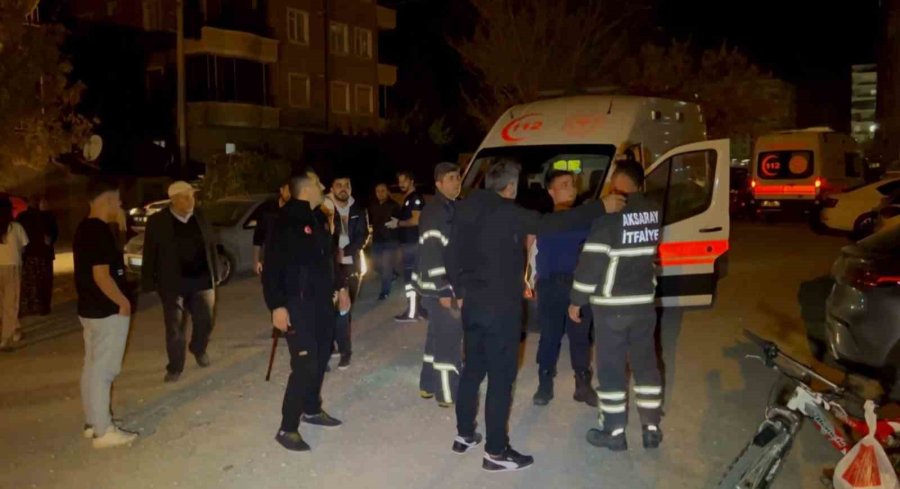 Bahçeye Kaçan Topunu Almak İsteyen Çocuğu Önce Elektrik Çarptı Sonra Teller Kesti