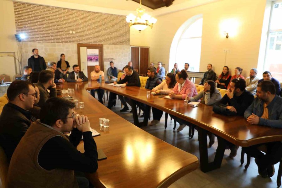 Hayvan Hastalıkları İle Mücadele Ve Kayıt Sistemleri Değerlendirme Toplantısı