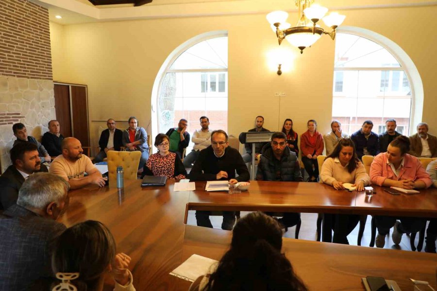 Hayvan Hastalıkları İle Mücadele Ve Kayıt Sistemleri Değerlendirme Toplantısı