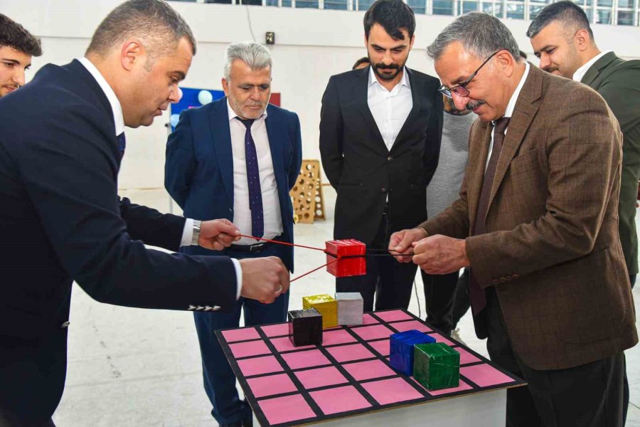 Karaman’da 7’nci Öğretim Teknolojileri Sergisi Açıldı