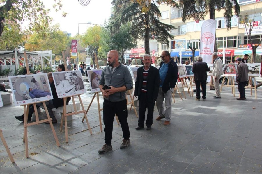Niğde’de ’100 Yıldır Aynı Aşk Ve Heyecanla’ Temalı Fotoğraf Sergisi Düzenlendi