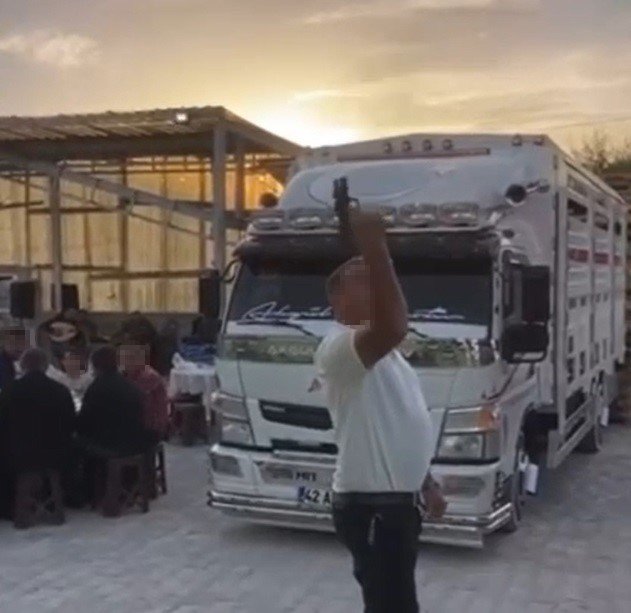 Düğünde Rastgele Ateş Açtı, Arkadaşı ’gerekeni Yaptı’ Diye Övdü