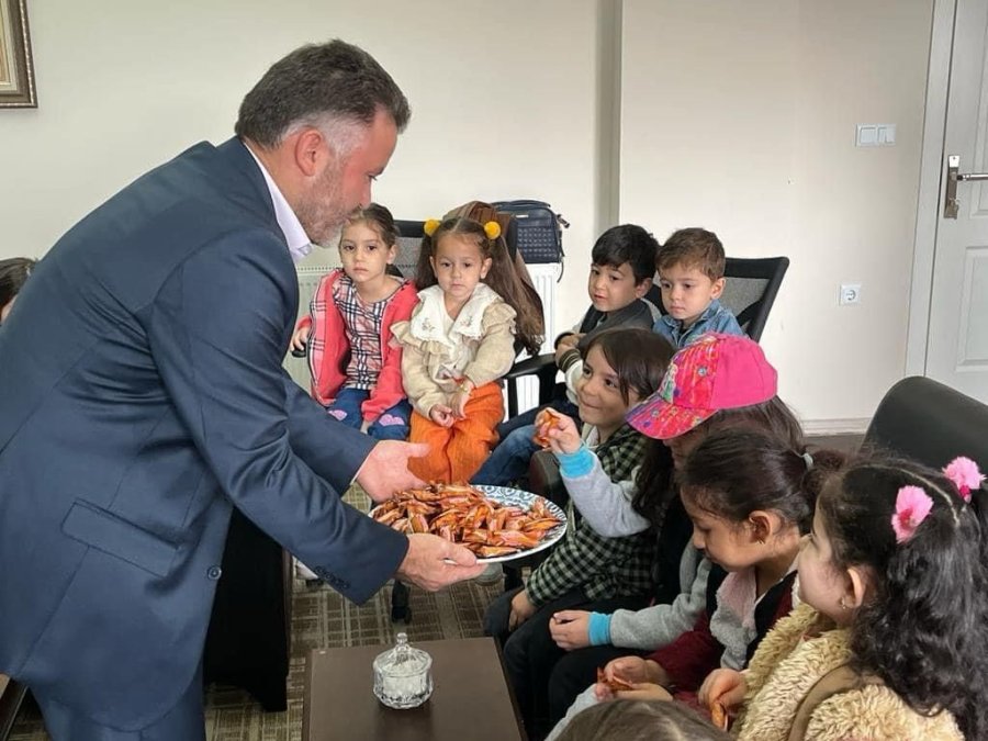 Tomarzalı Miniklerden Gazze’ye Destek