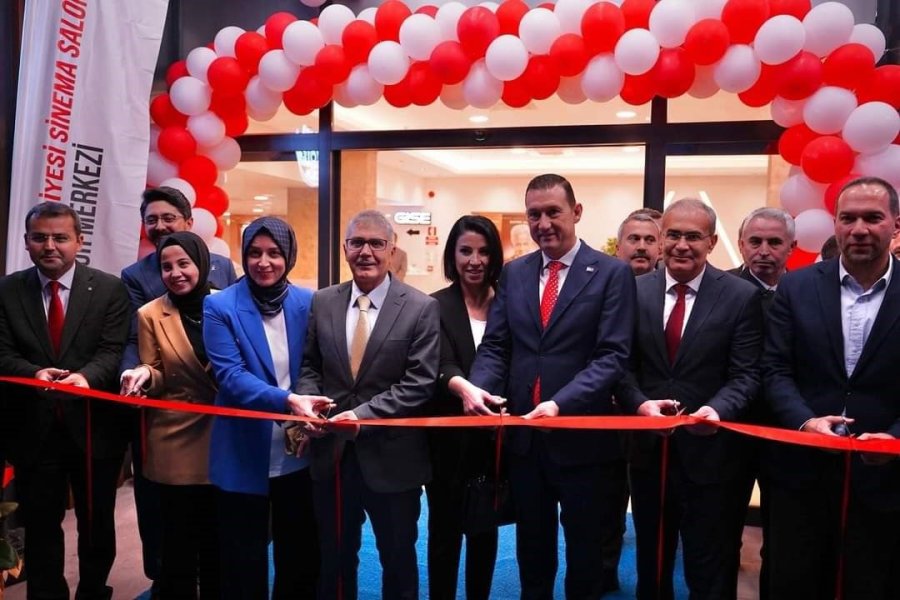 Bor Belediyesi Tarafından İlçeye Kültür Merkezi Ve Sinema Salonu Kazandırıldı