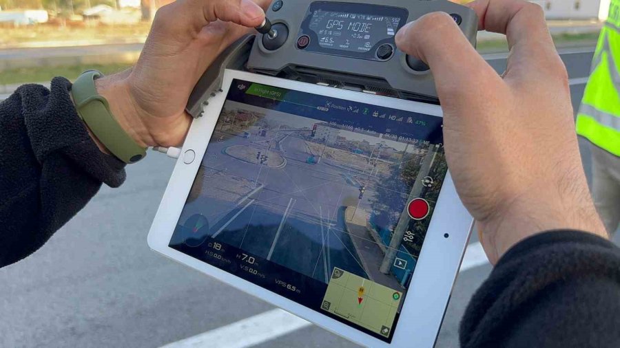 Aksaray’da Kırmızı Işıkta Geçen Sürücüler Dron İle Böyle Görüntülendi