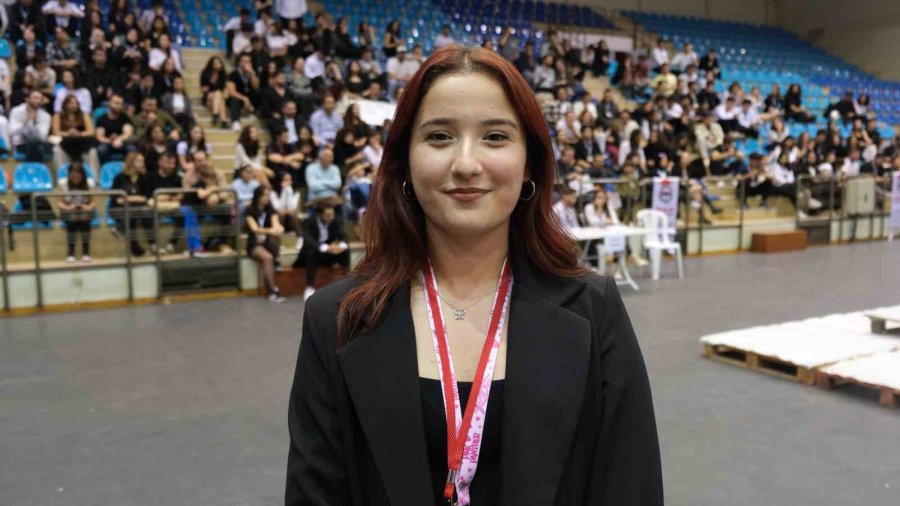 Eskişehir’de İlginç Robot Yarışması Büyük Çekişmeye Sahne Oldu