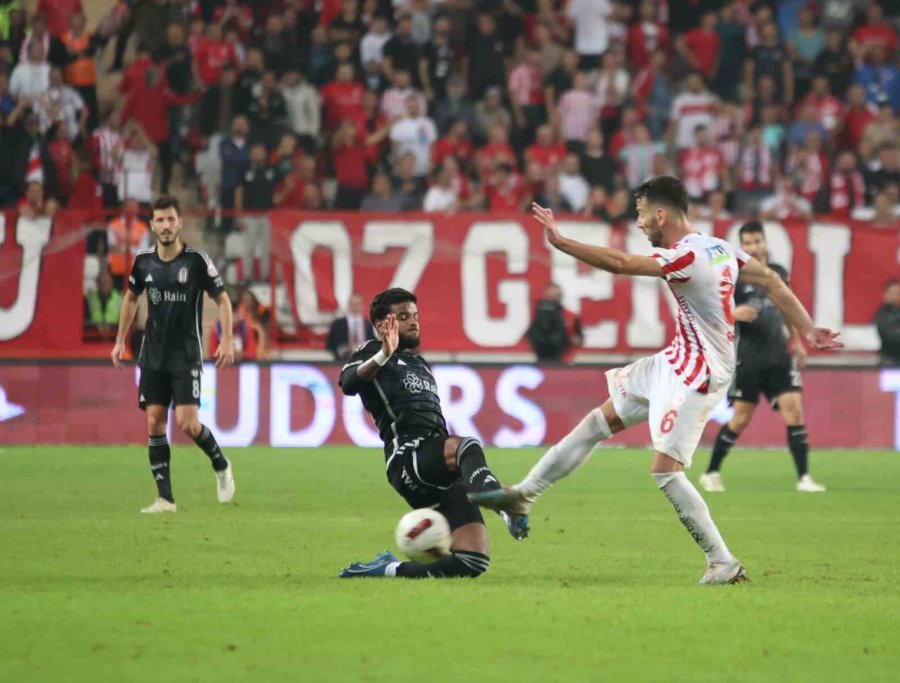 Trendyol Süper Lig: Antalyaspor: 3 - Beşiktaş: 2 (maç Sonucu)