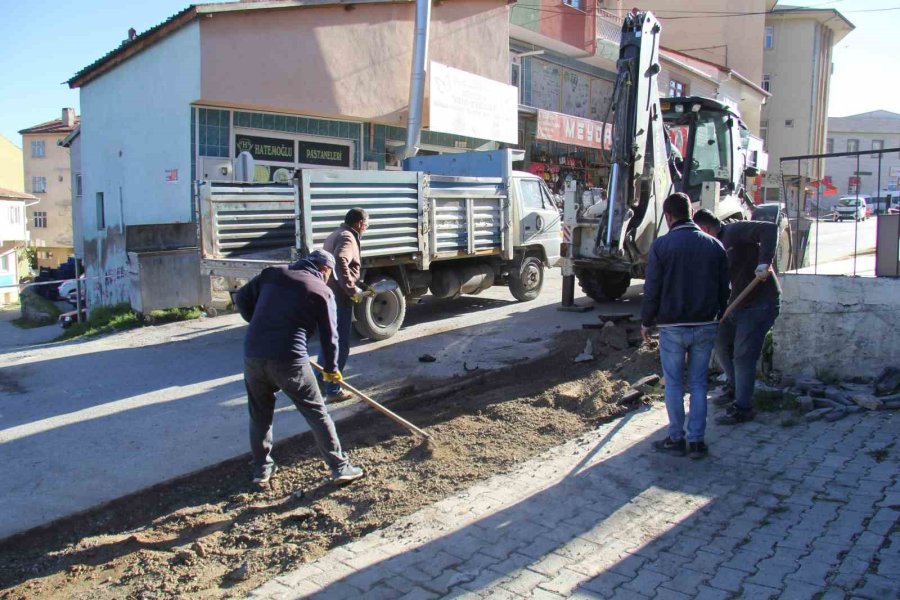 Bünyan’da Alt Yapı Nedeniyle Bozulan Yollar Yenileniyor
