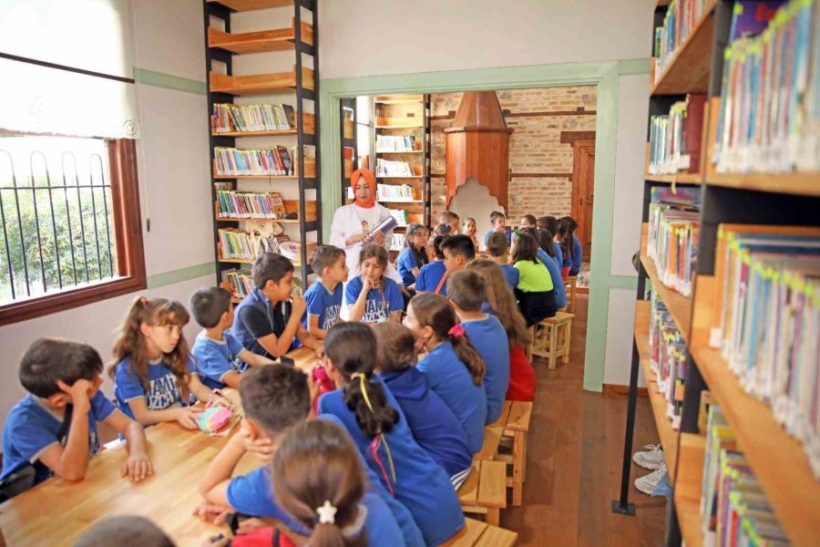 Alanya Belediyesi Ebeveyn, Çocuk Atölyesi Ve Çocuk Kütüphanesi’ne Ziyaretçi Akını