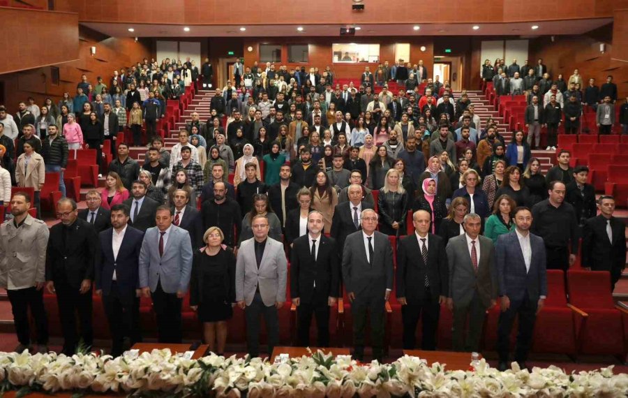 Niğde Ömer Halisdemir Üniversitesi’nde 10 Kasım Atatürk’ü Anma Etkinlikleri Düzenlendi