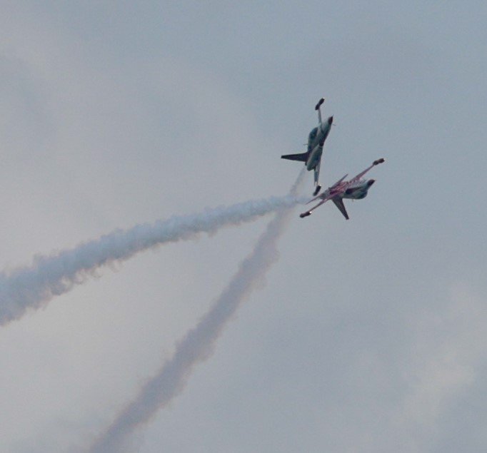 Türk Yıldızları Antalya’yı Yaza Çevirdi: Binlerce Kişi Sahili Doldurdu
