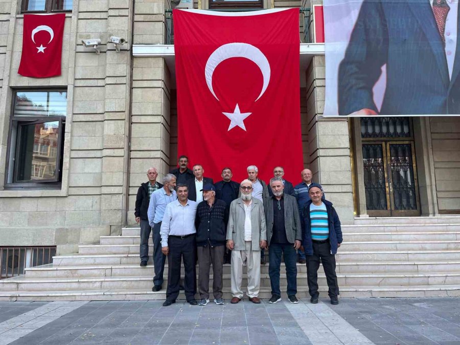 Askerlik Yaptıkları Eskişehir’de 40 Yıl Sonra Buluştular